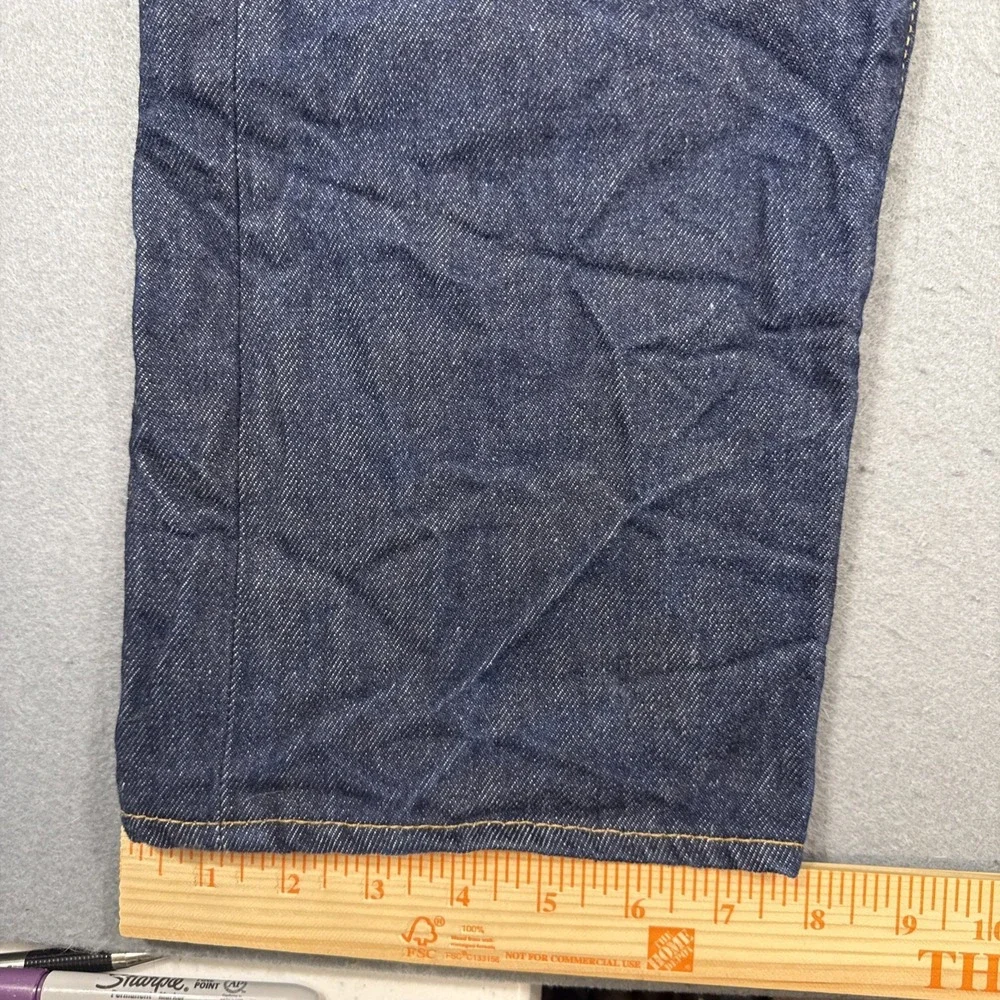 Levi's 501 Straight Fit Men's Jeans Button Fly 31×32 (actual 31×31)‎